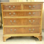 837 1470 CHEST OF DRAWERS